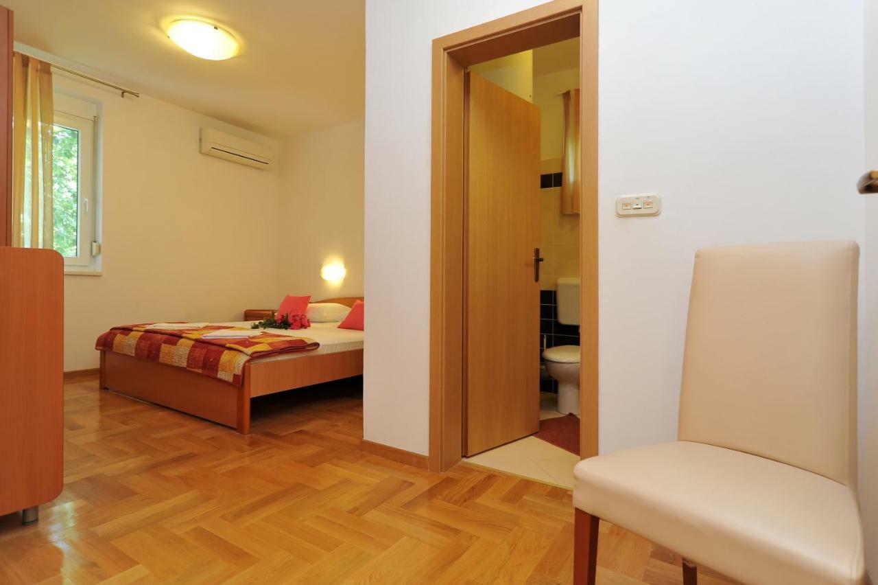 Villa Fontana 2 Sukošan Exteriör bild